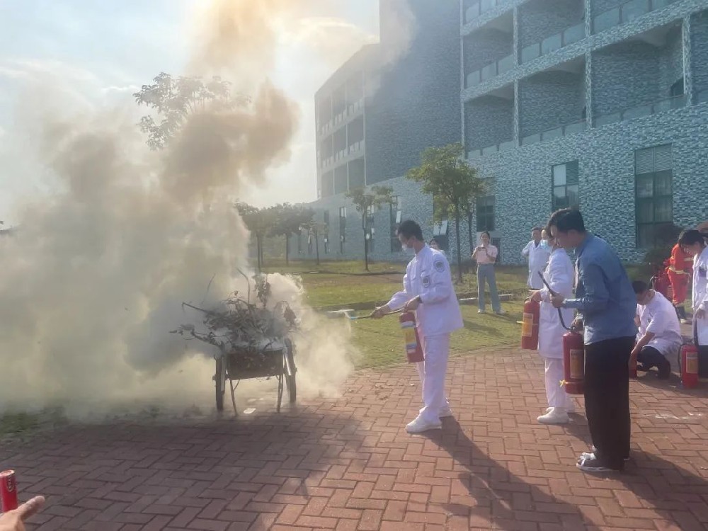 这家医院“浓烟四起”……原来是